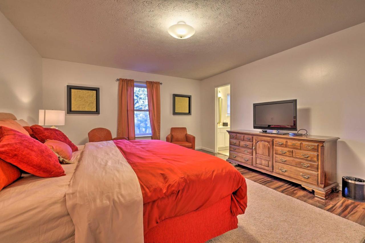 Holiday home Poconos Retreat Perks, Access!